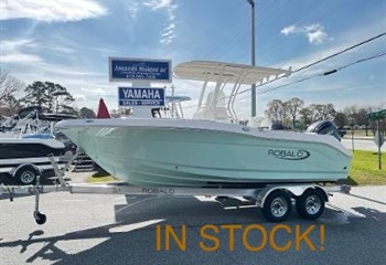 2025 Robalo R202 EX Seafoam Boat